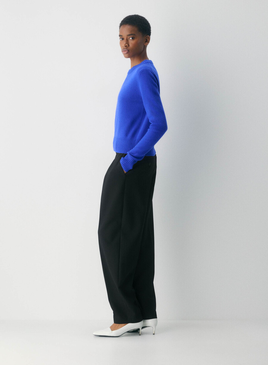 essential cashmere shrunken crew sweater ablaze blue