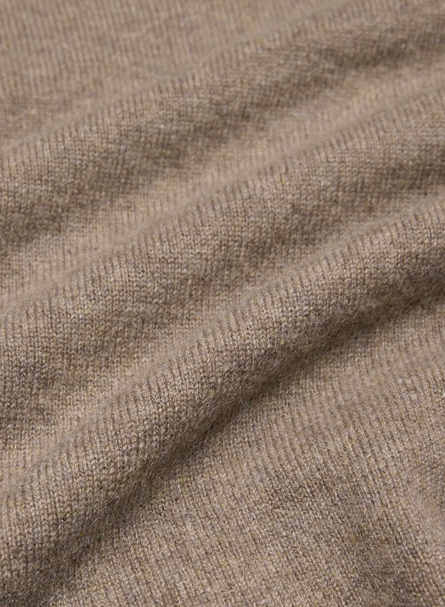 kaschmirpullover aus meliertem braun