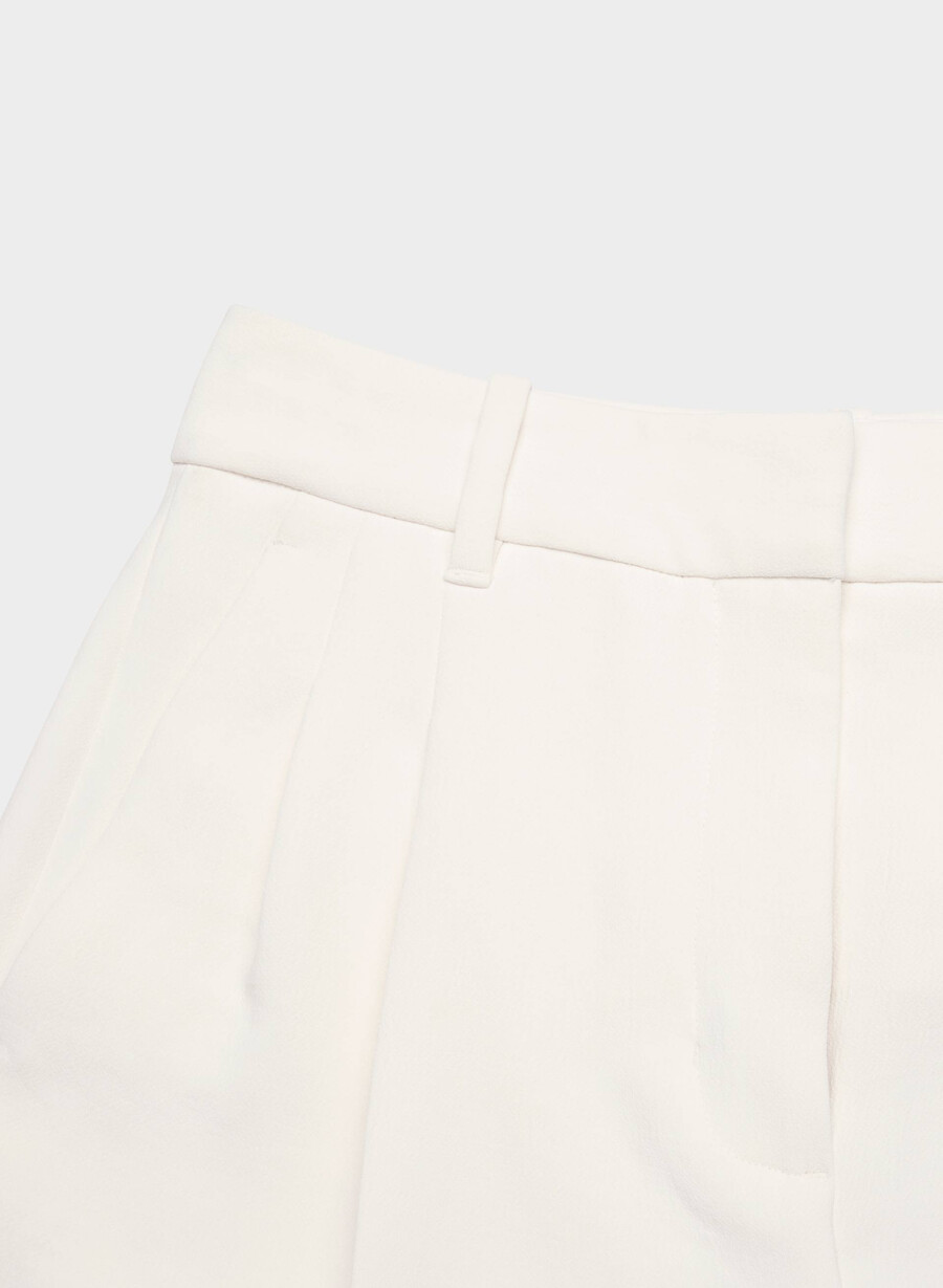 der mühelose kurze minirock „effortless short mini - crepette light birch