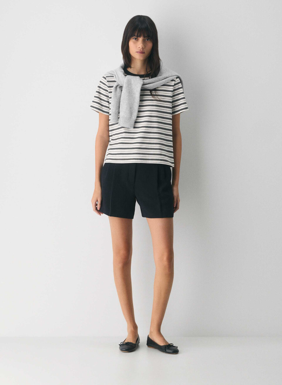 die mühelose short mid-thigh - crepette schwarz