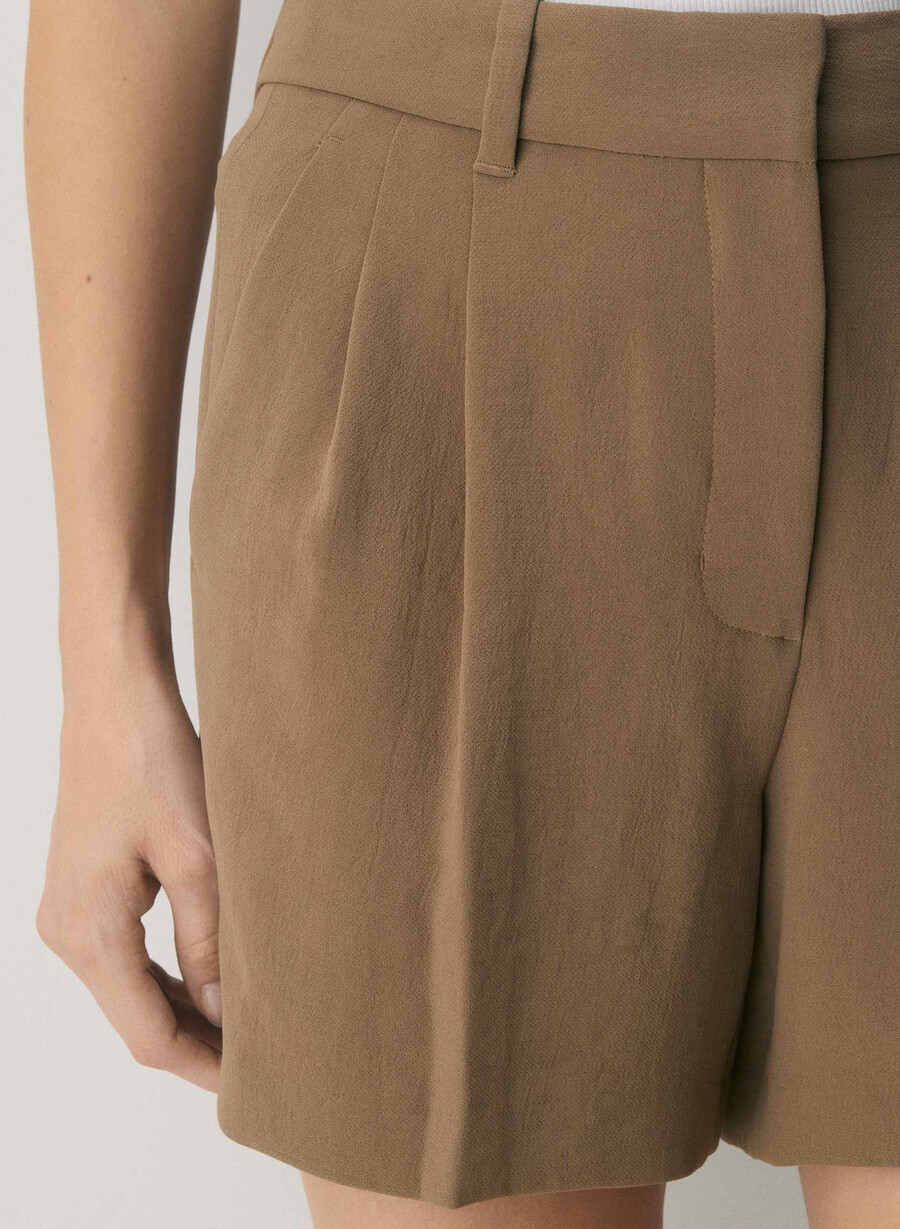 die mühelose short mid-thigh - crepette folio brown