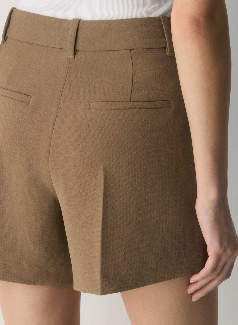 die mühelose short mid-thigh - crepette folio brown