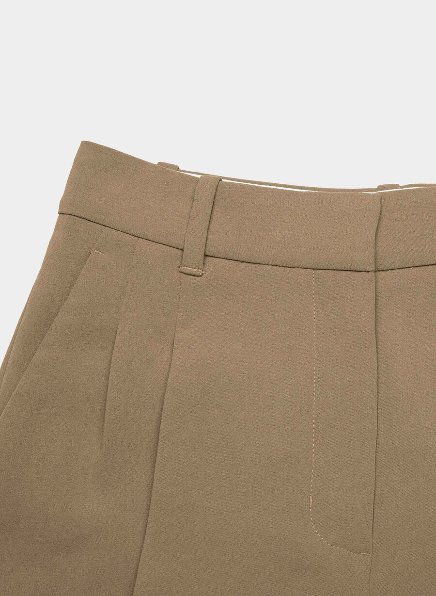 die mühelose short mid-thigh - crepette folio brown