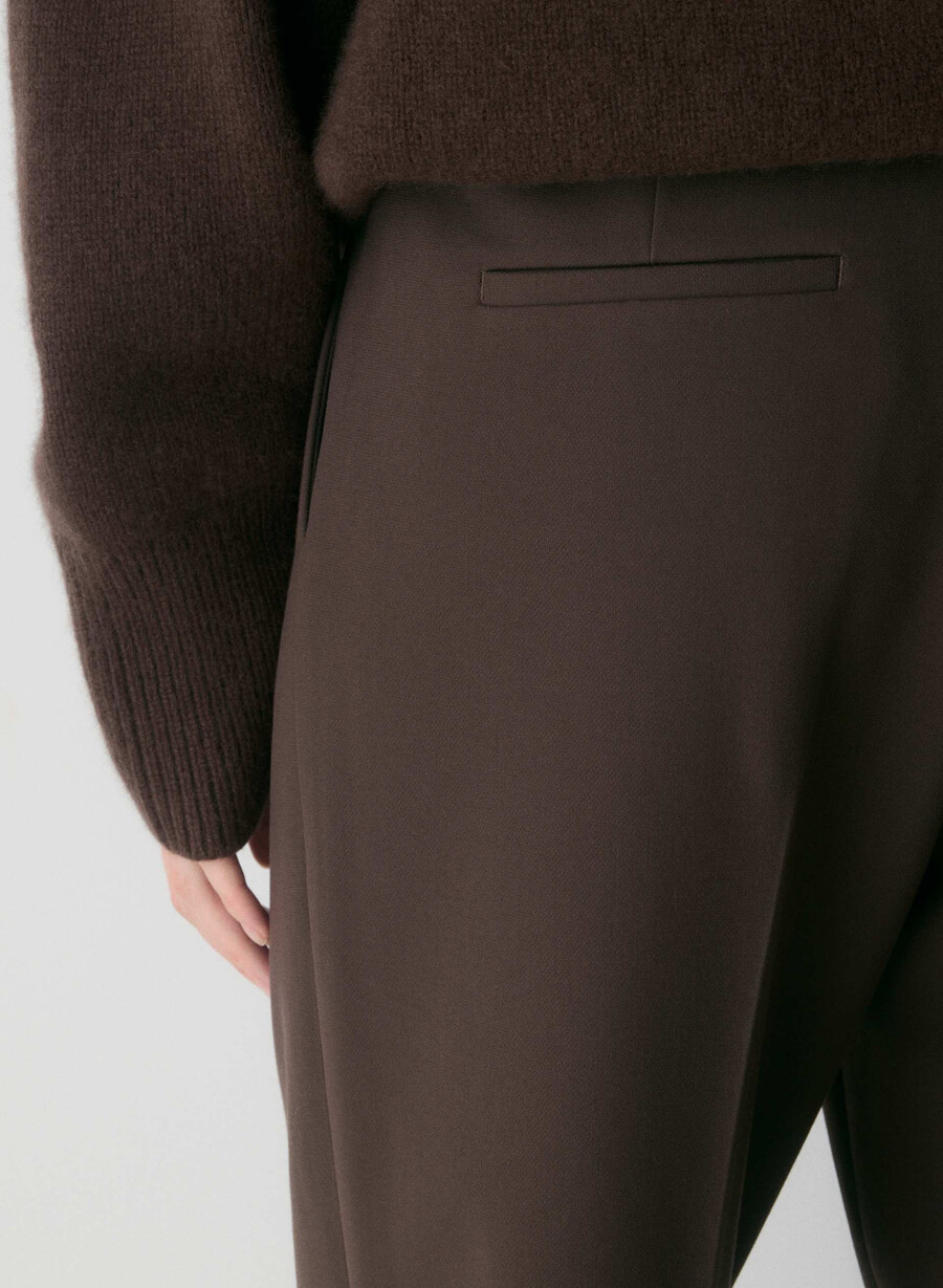 die mühelose hose – reessential rich mocha brown
