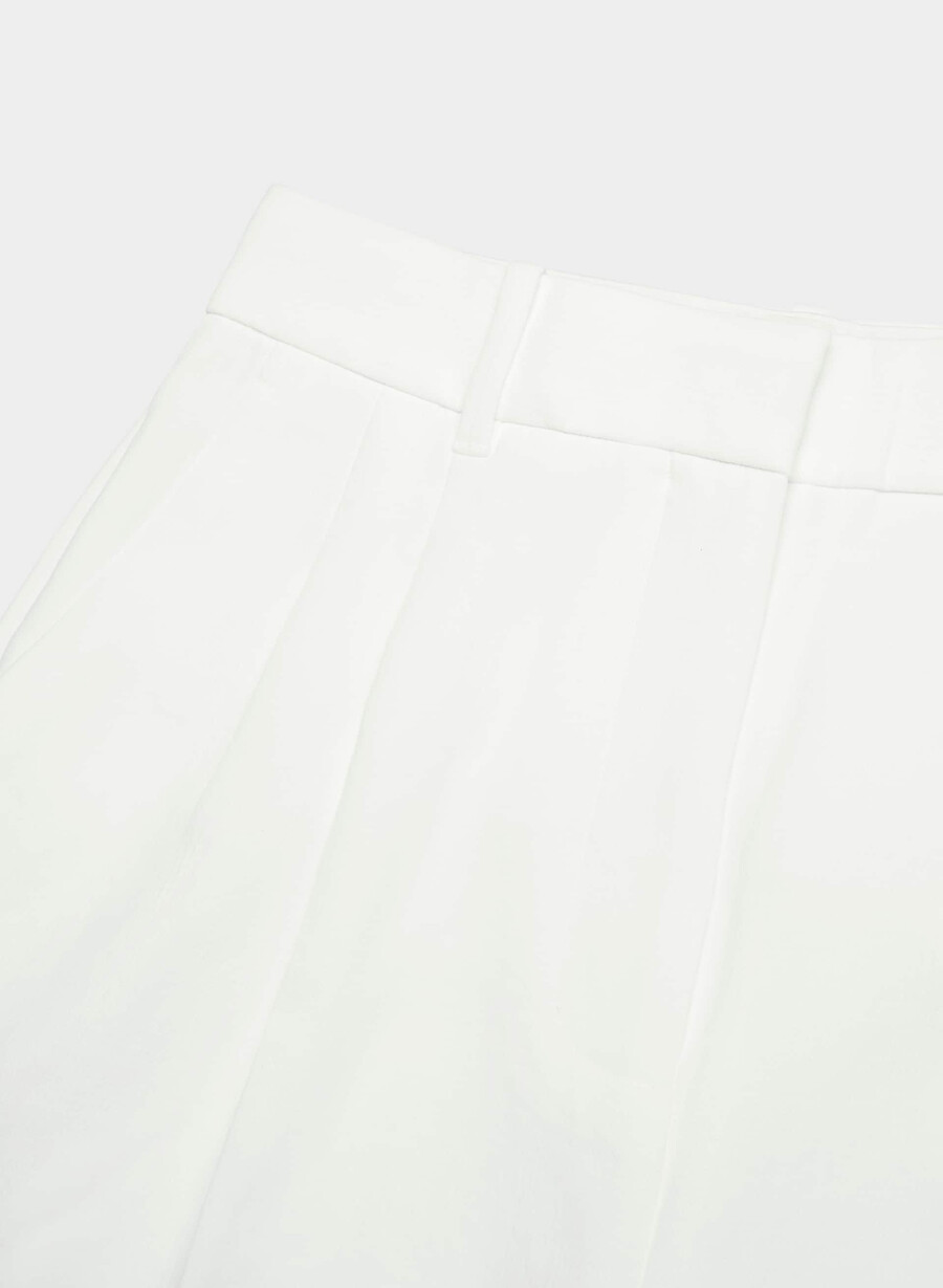 die effortless pant cropped - crepette weiss