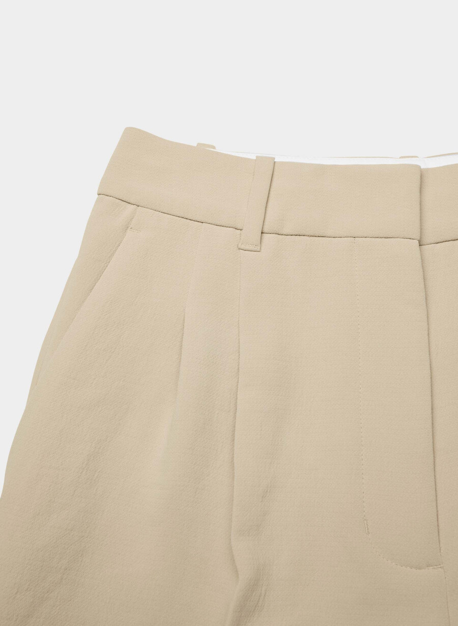die mühelose hose cropped - crepette marcona beige