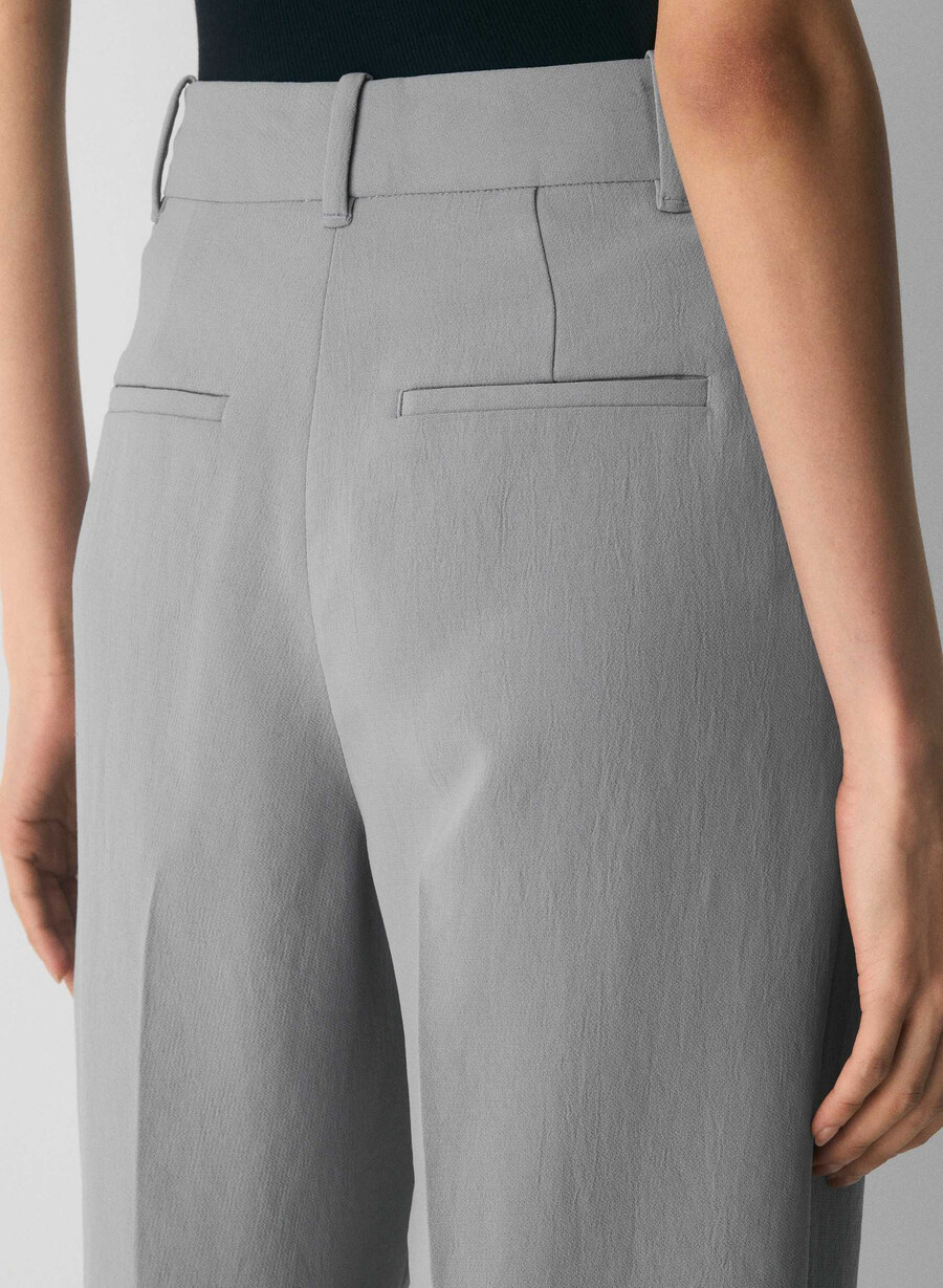 die effortless pant cropped - crepette riverstone grey