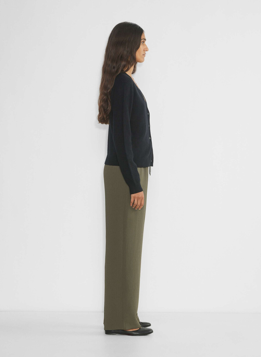 thesis hose – crepette dark olive
