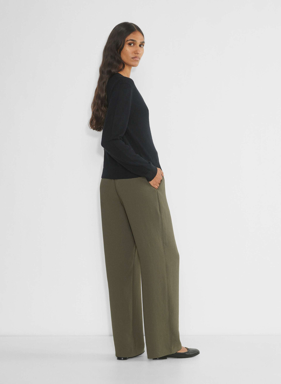 thesis hose – crepette dark olive
