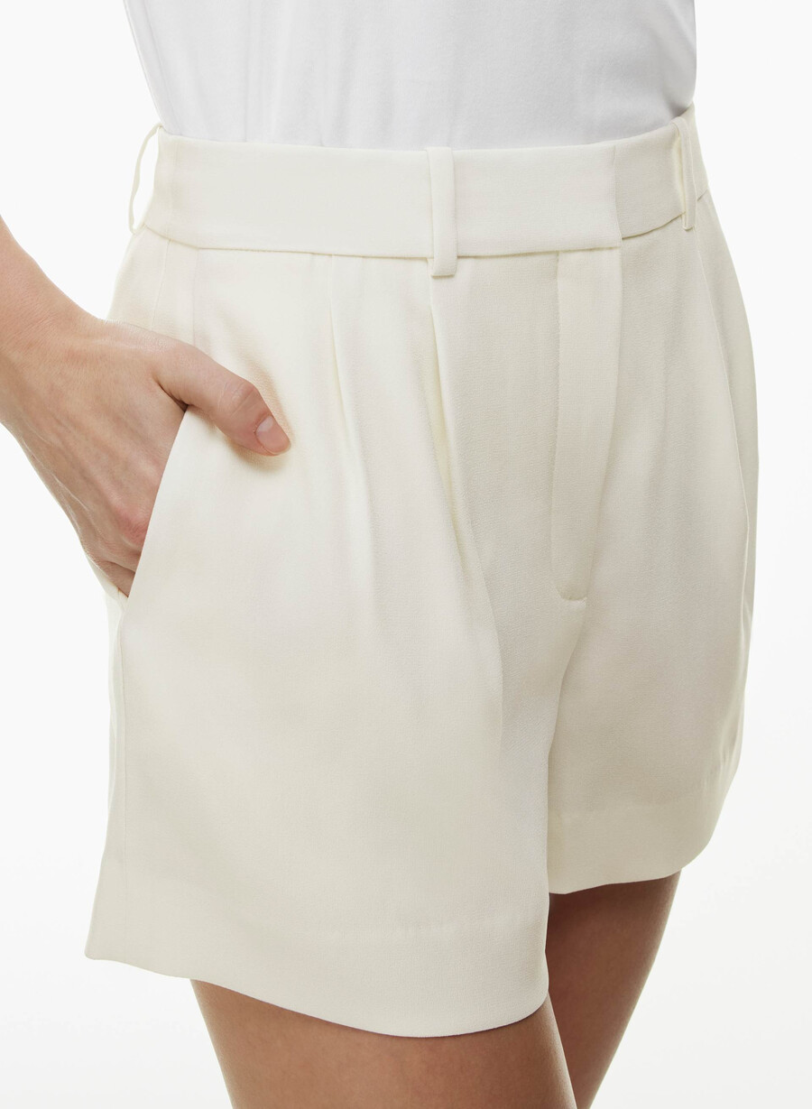 plissierte mini-shorts in hellbirke
