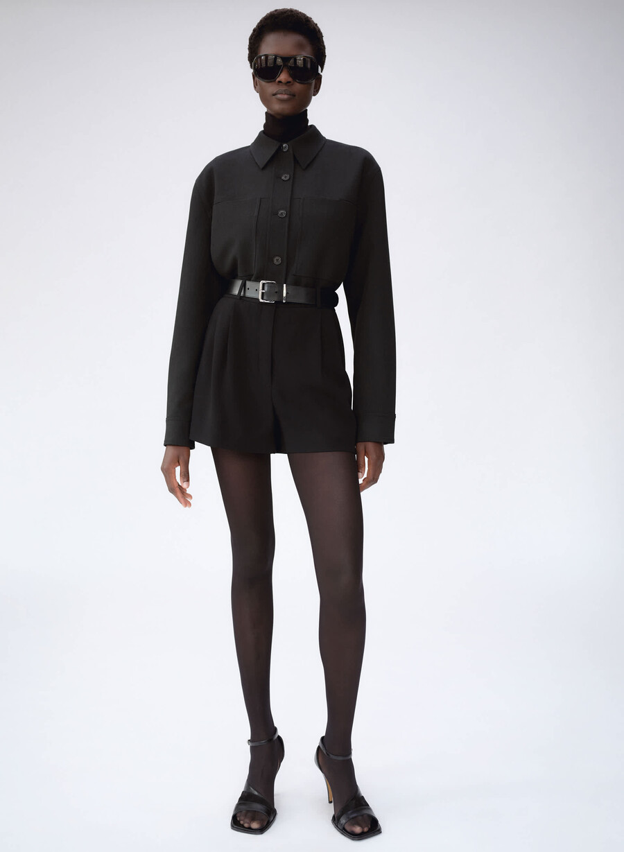 plissierte mini-shorts in dunkeloliv