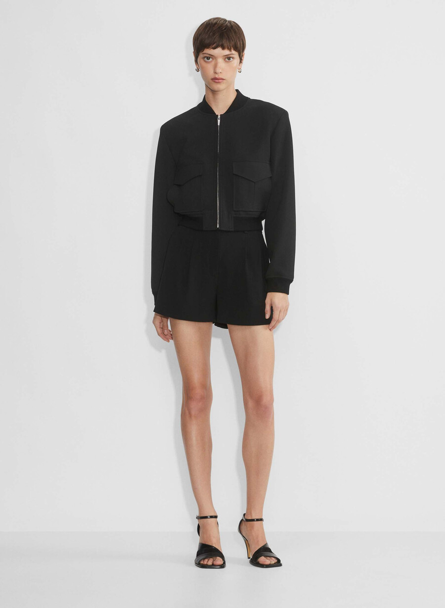plissierte mini-shorts in dunkeloliv