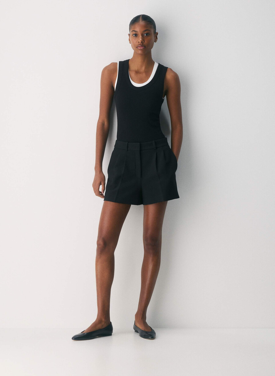 plissierte mini-shorts – reessential schwarz