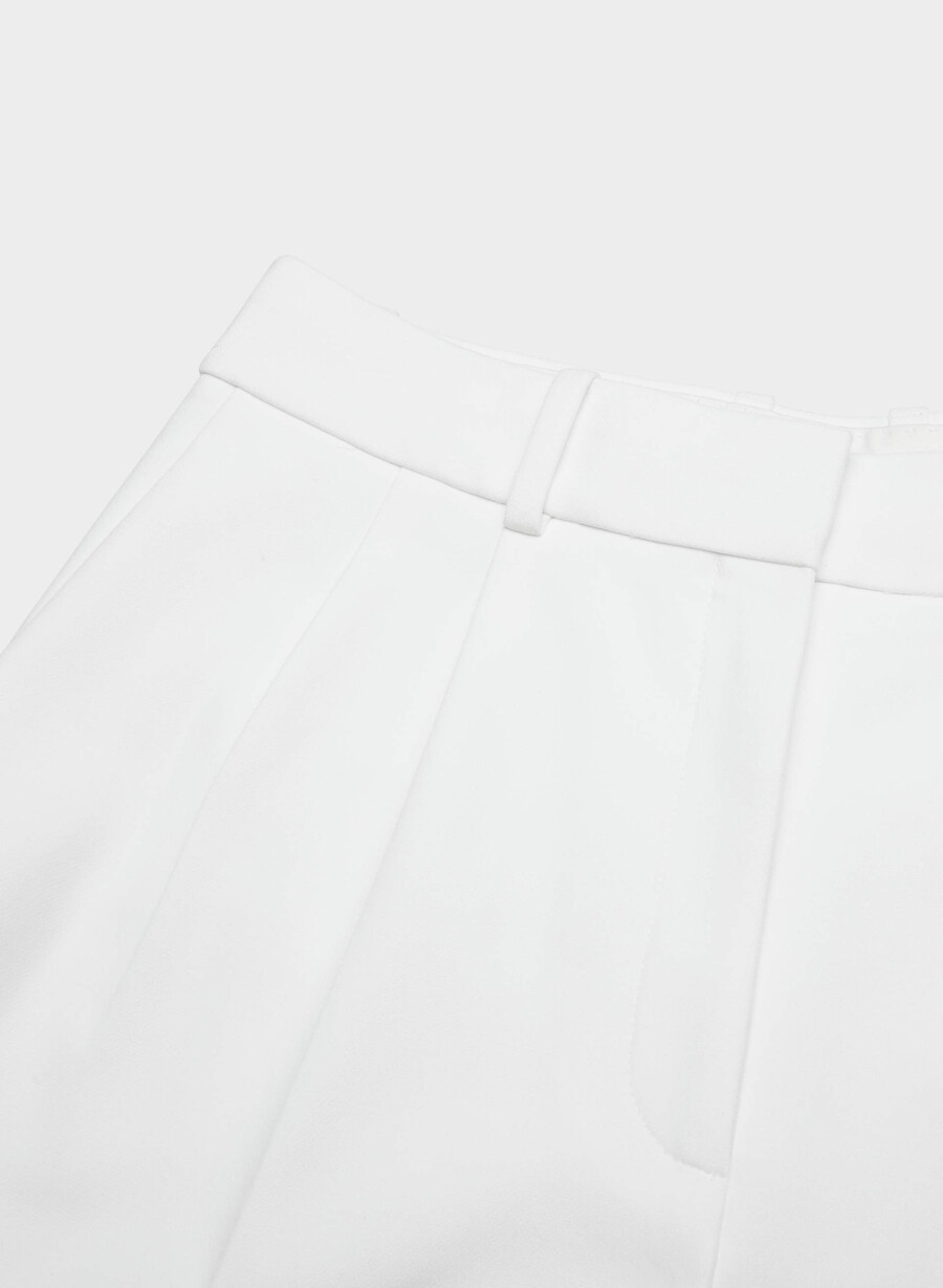 plissierte mini-shorts - reessential white