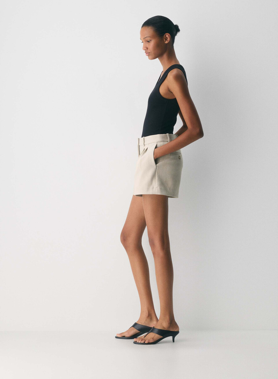 plissierte mini-shorts - reessential heather matte pearl