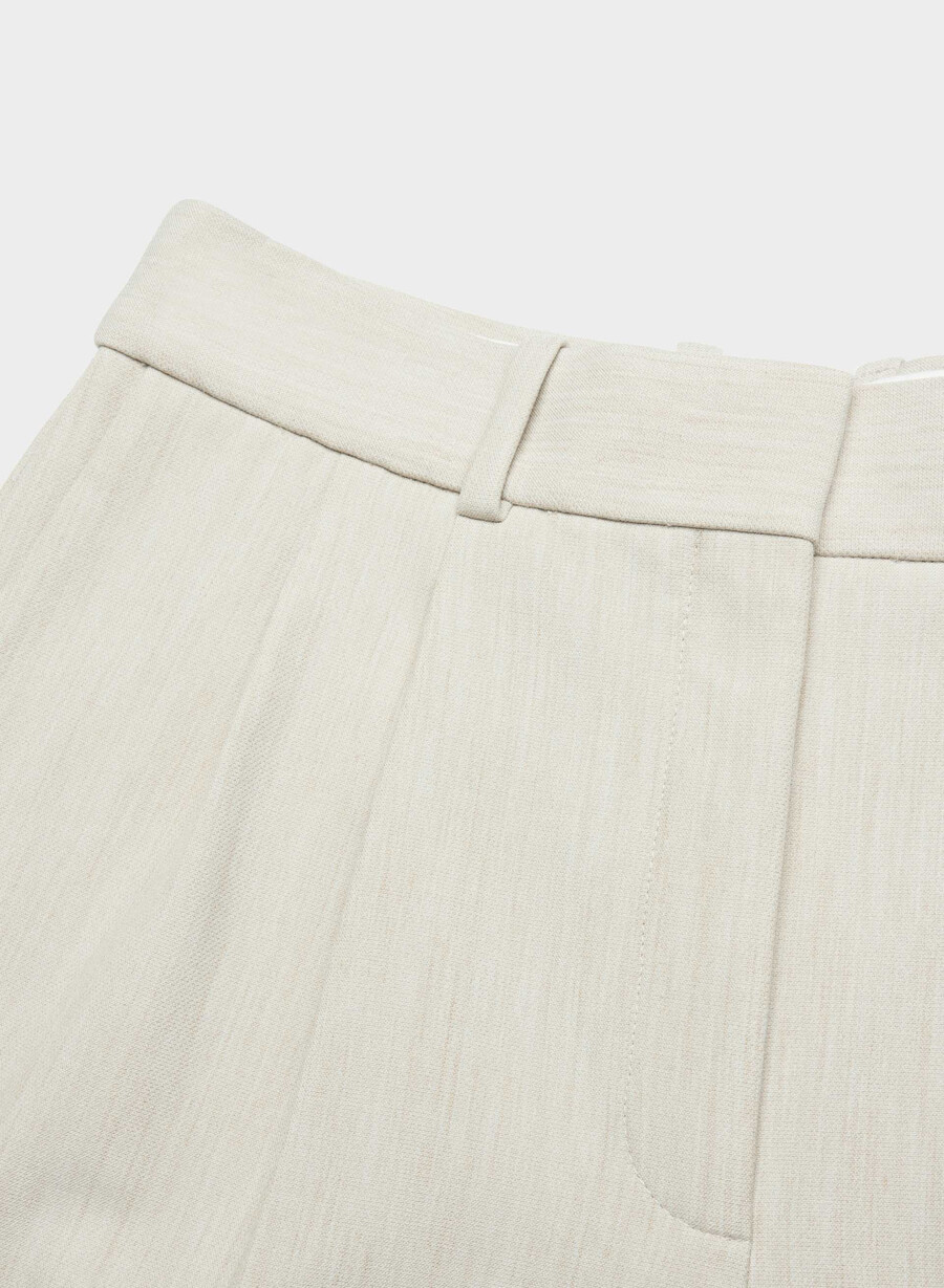 plissierte mini-shorts - reessential heather matte pearl
