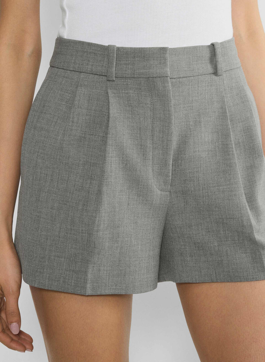 plissierte mini-shorts - reessential heather dunkelgrau