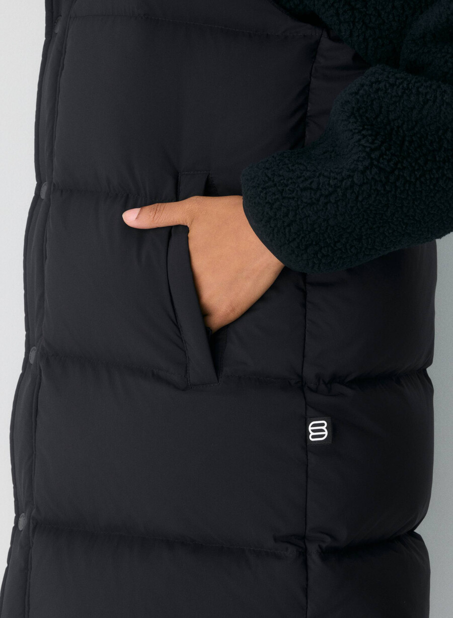 the super puff mid vest - climatte black