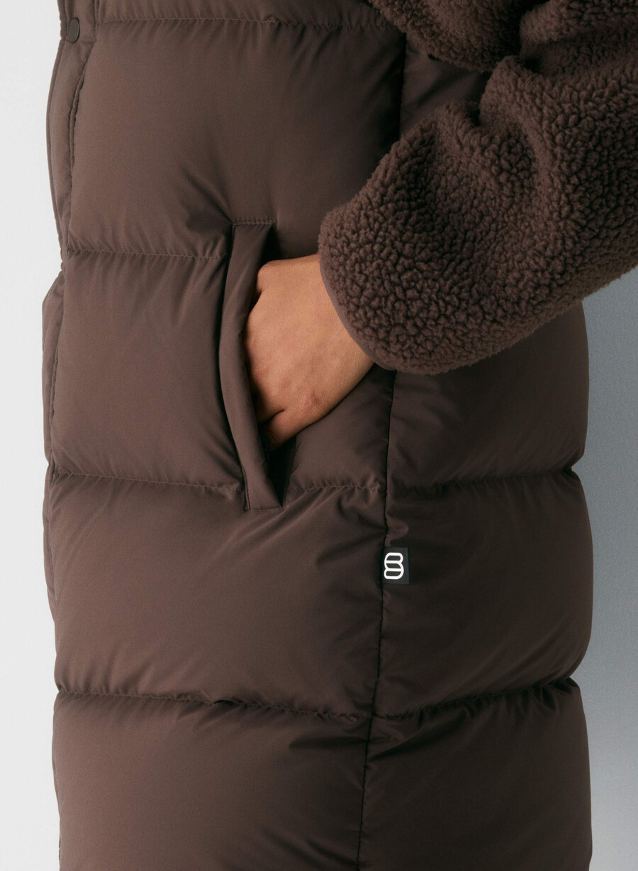 the super puff mid vest - climatte rich mocha brown