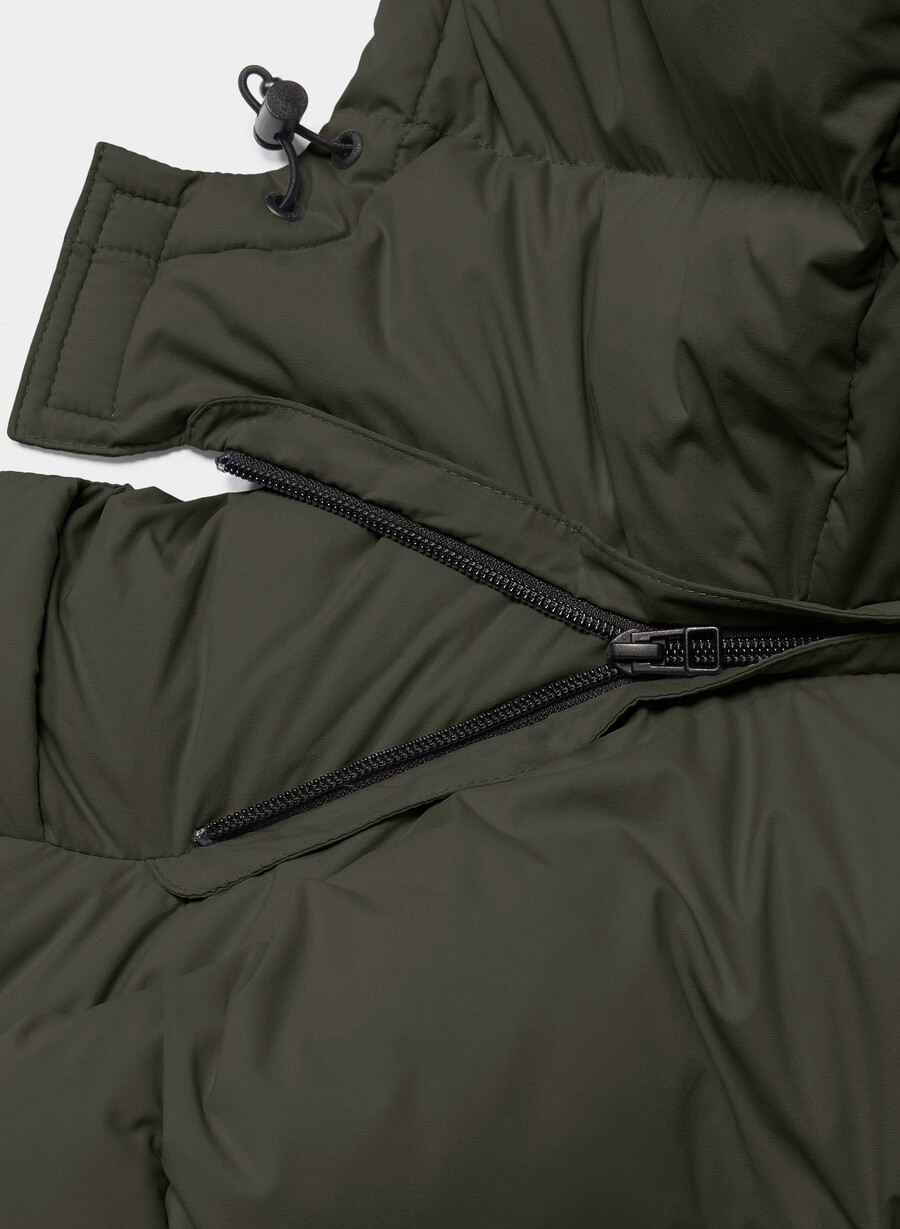 the super puff mid vest - climatte flint green