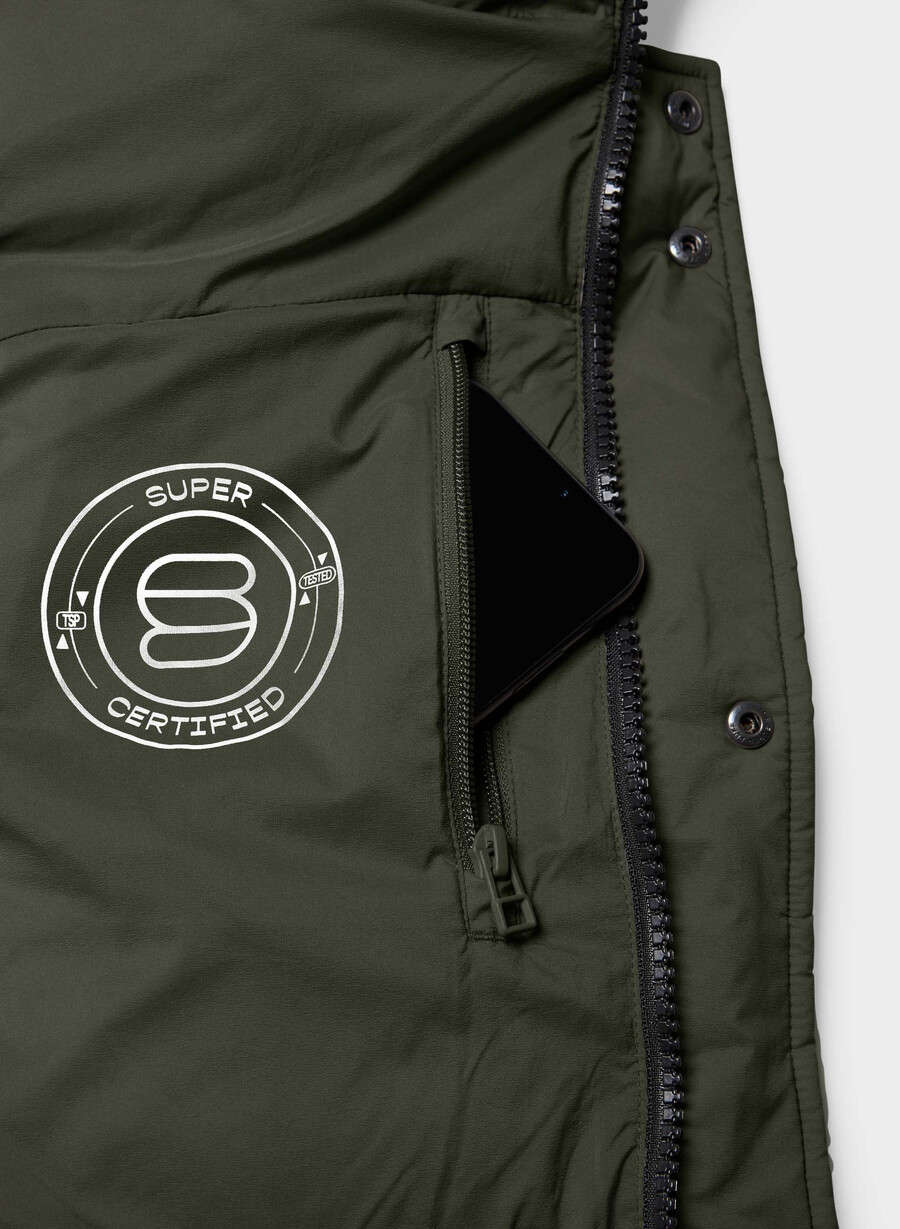 the super puff mid vest - climatte flint green