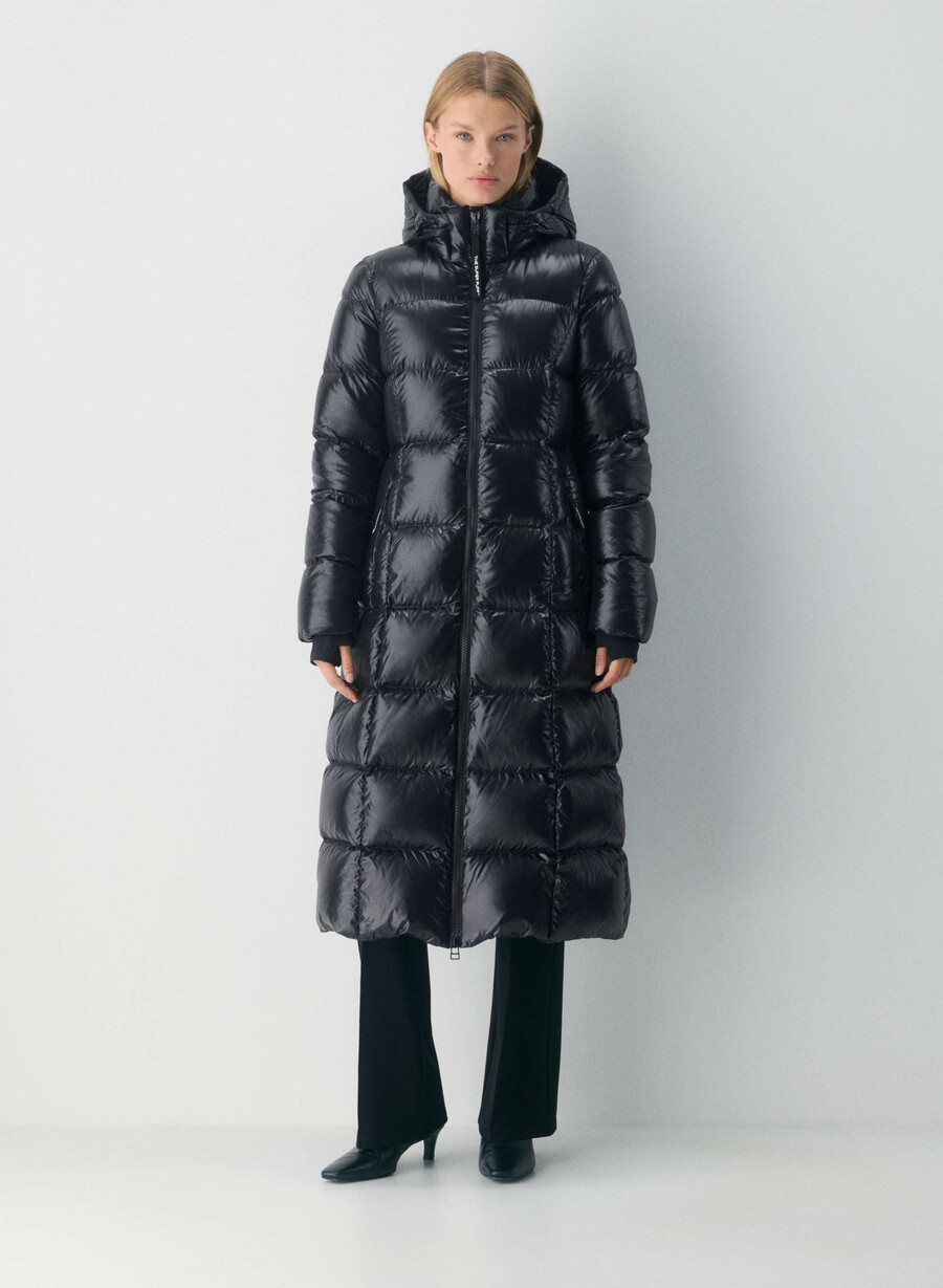 supersnug puff long – hochglanz schwarz