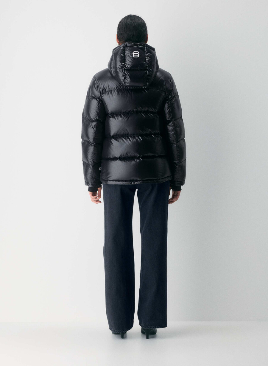the super puff hochglanz schwarz