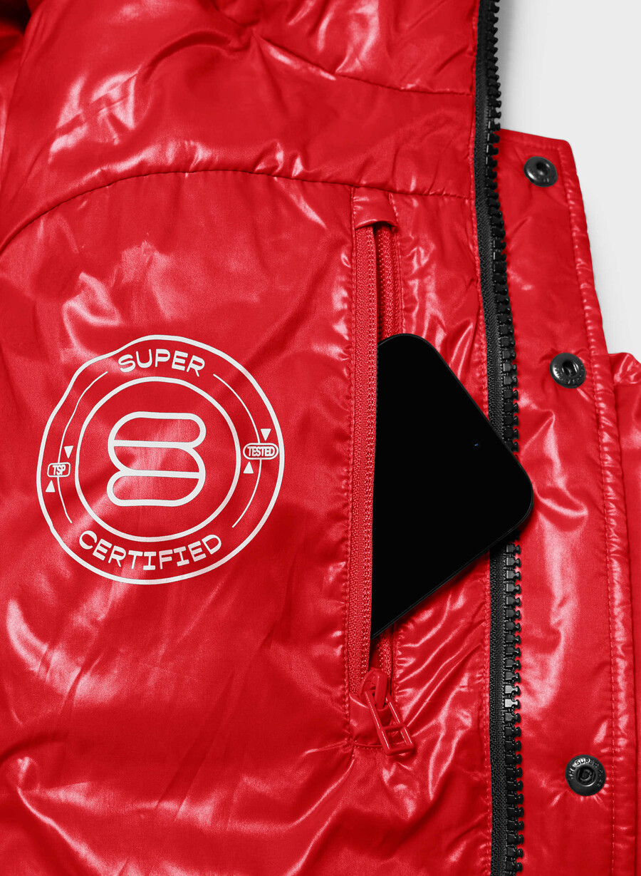 the super puff hochglänzendes prosperity red