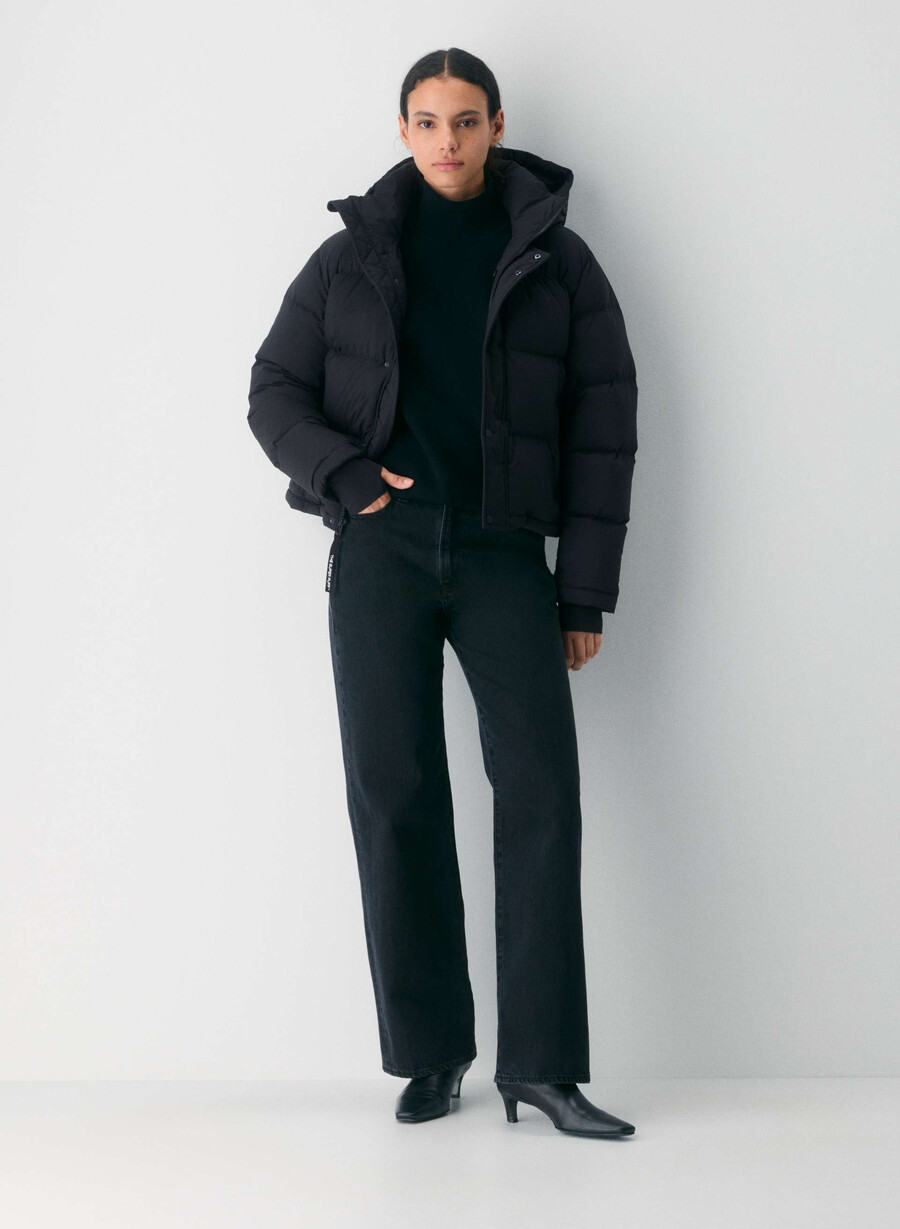the super puff shorty - climatte black