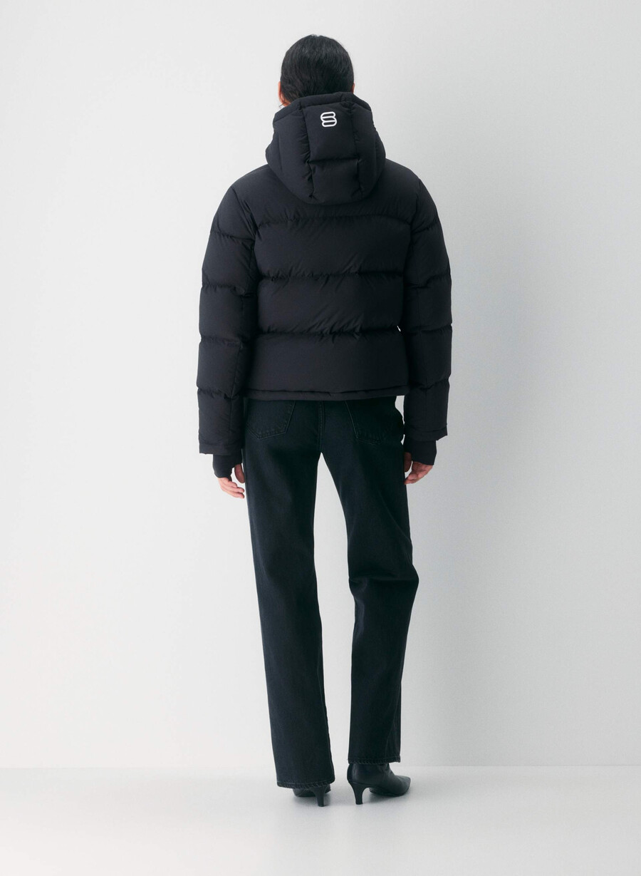 the super puff shorty - climatte black