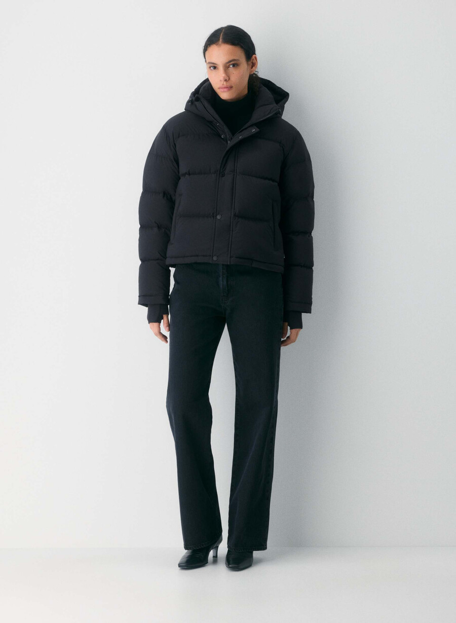 the super puff shorty - climatte black