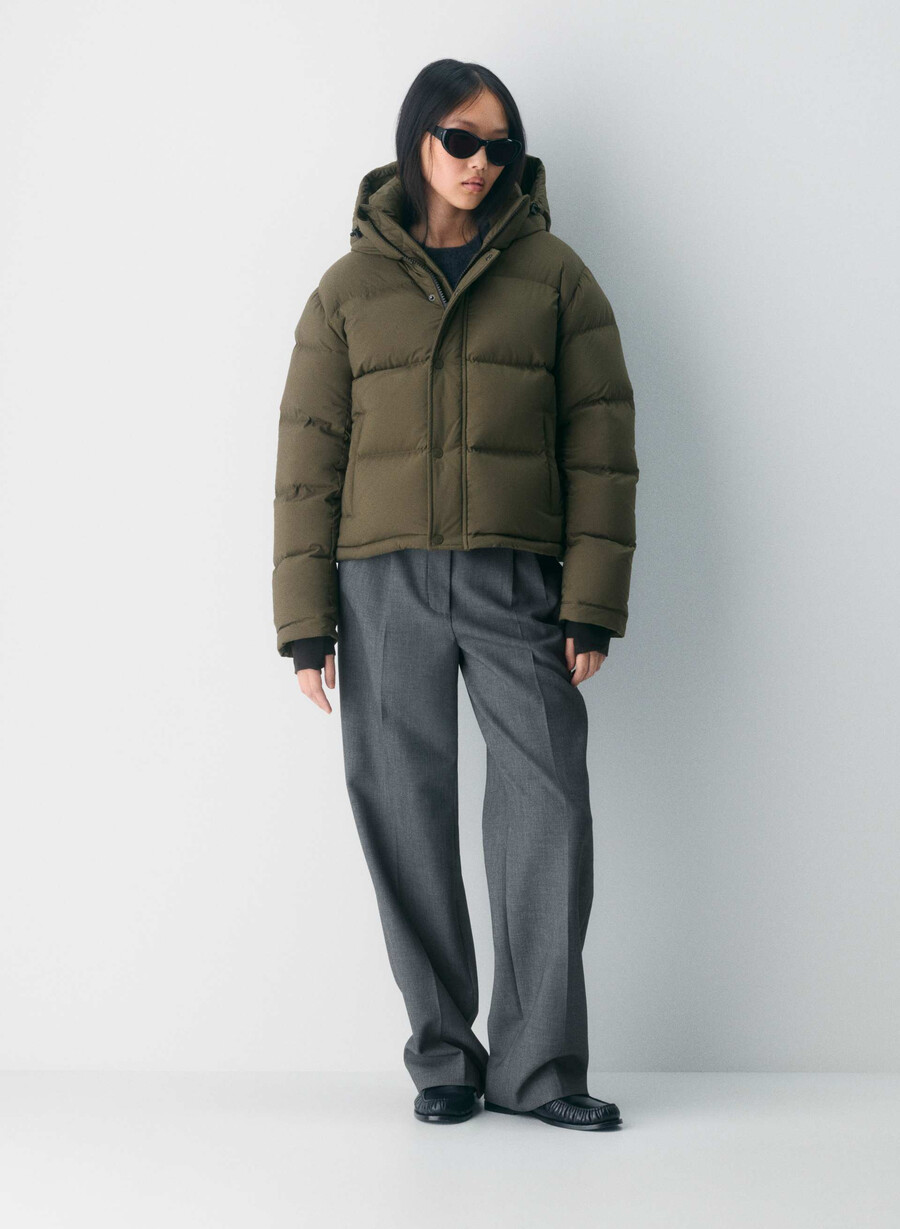 the super puff shorty - climatte dark olive