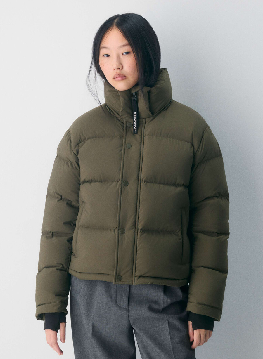 the super puff shorty - climatte dark olive