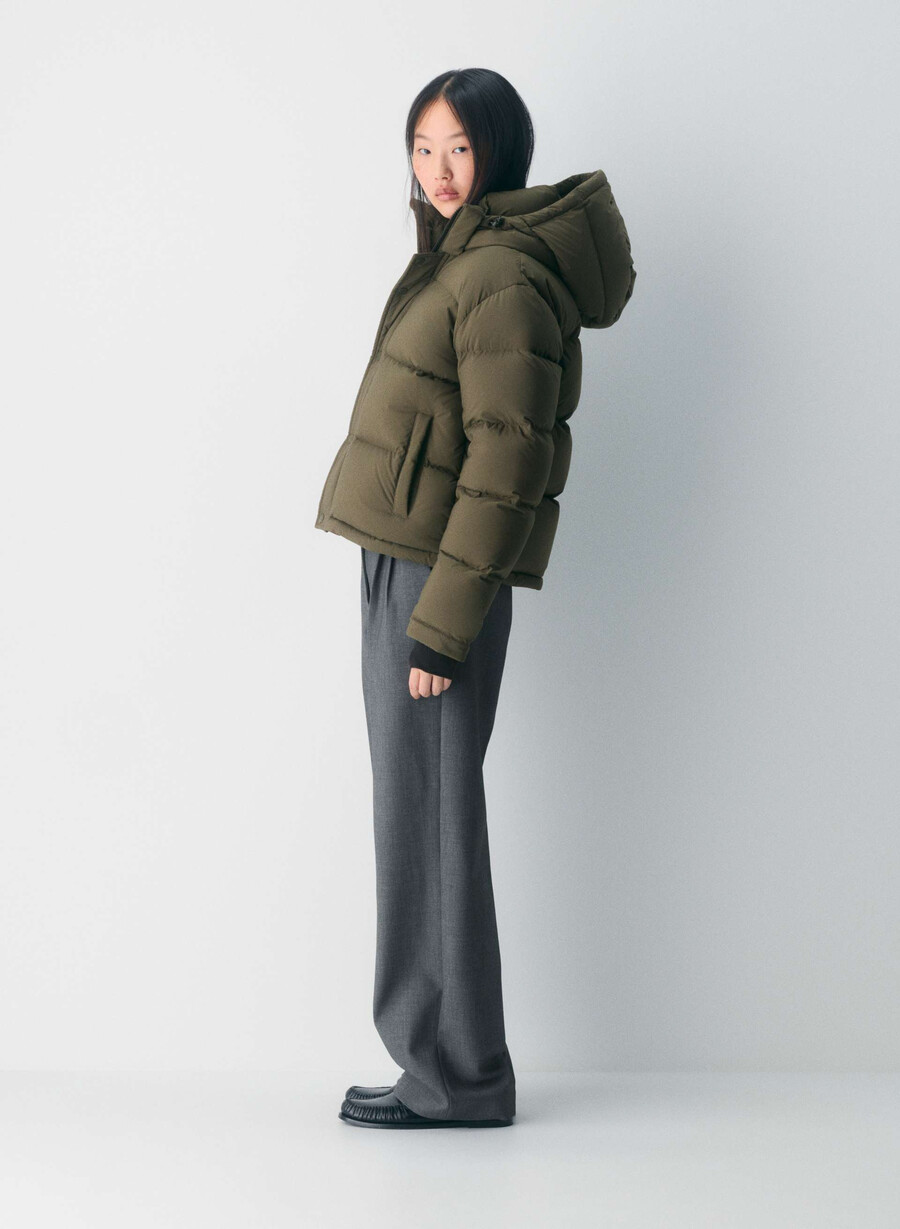 the super puff shorty - climatte dark olive