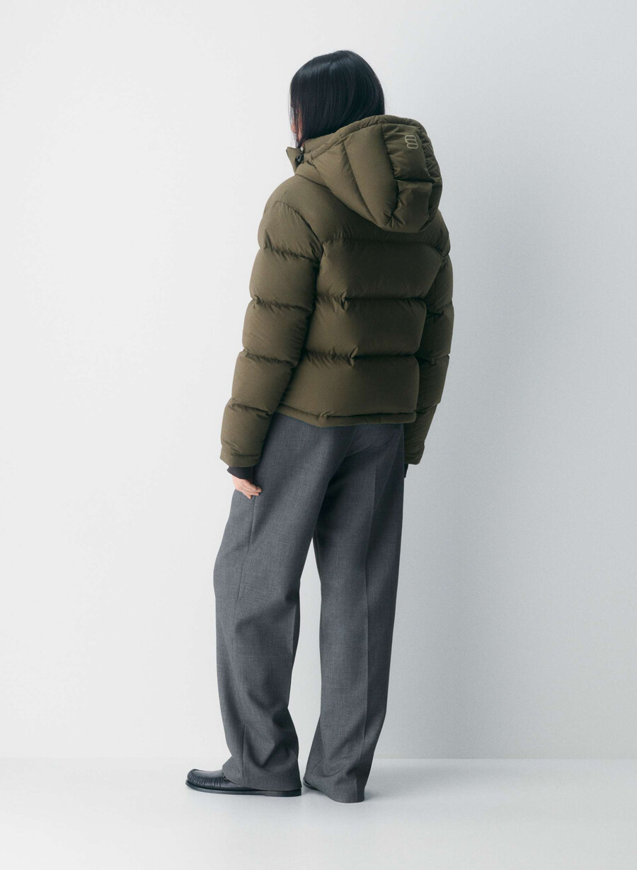 the super puff shorty - climatte dark olive