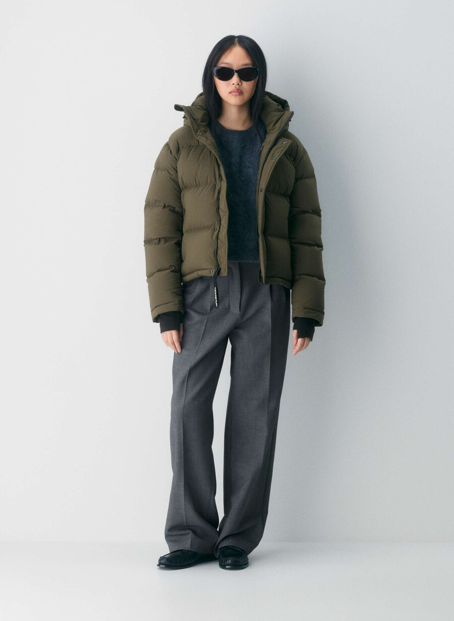the super puff shorty - climatte dark olive