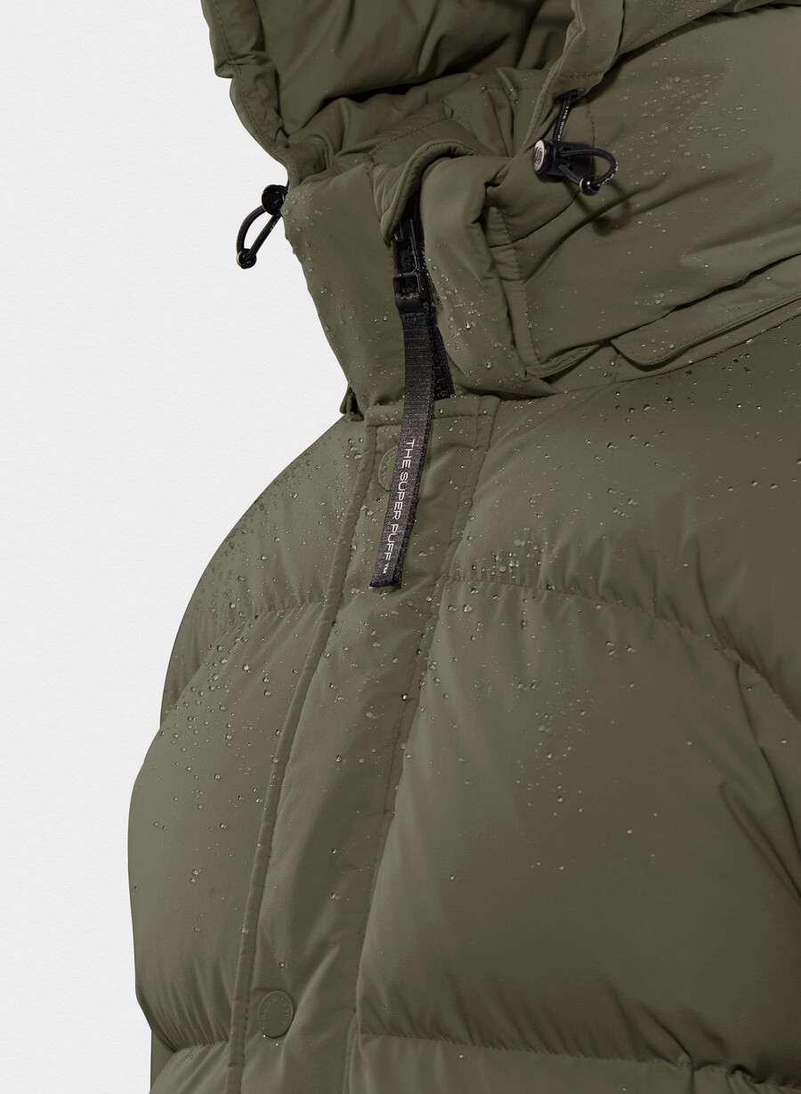 the super puff shorty - climatte dark olive