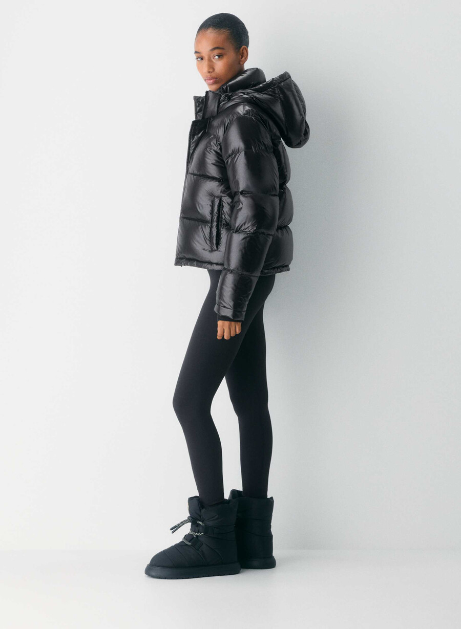 the super puff shorty – hochglanz schwarz