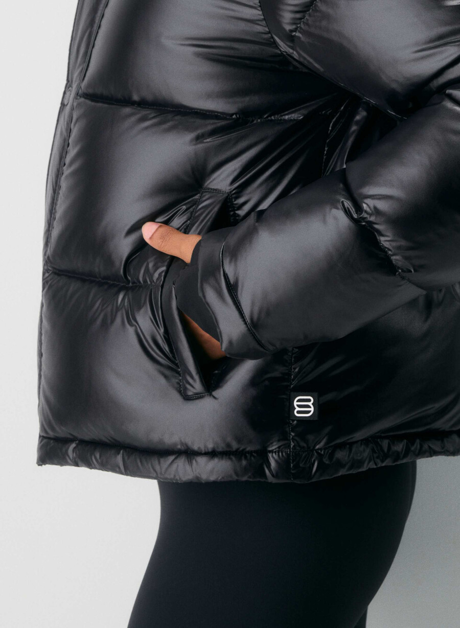 the super puff shorty – hochglanz schwarz