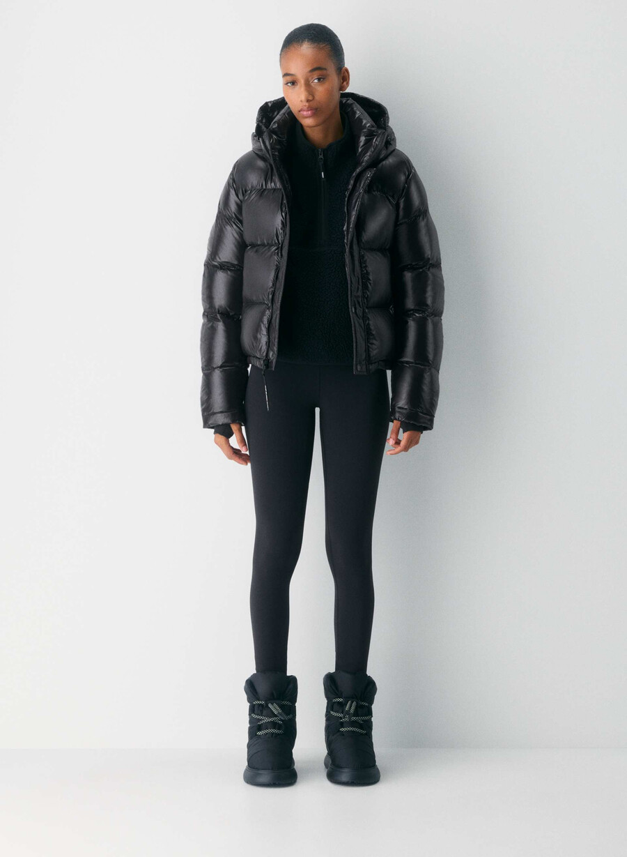 the super puff shorty – hochglanz schwarz