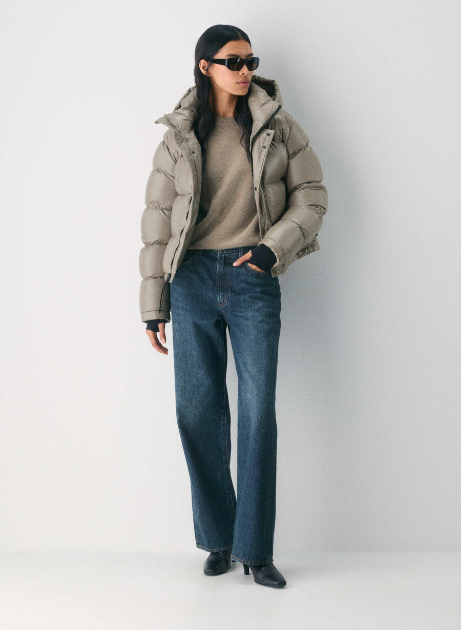 the super puff shorty - hochglänzendes modernes taupe