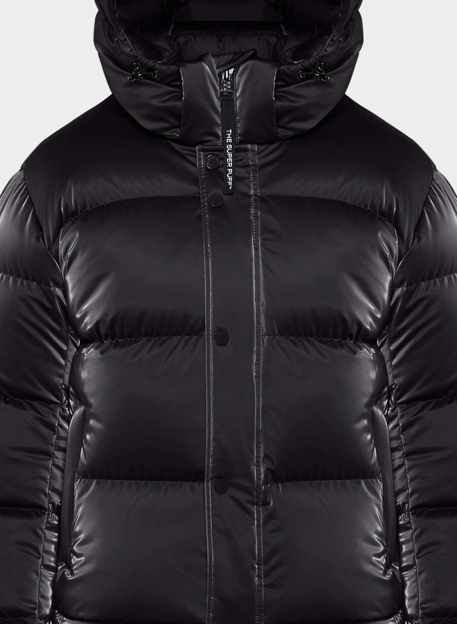 the super puff shorty - liquid shine black