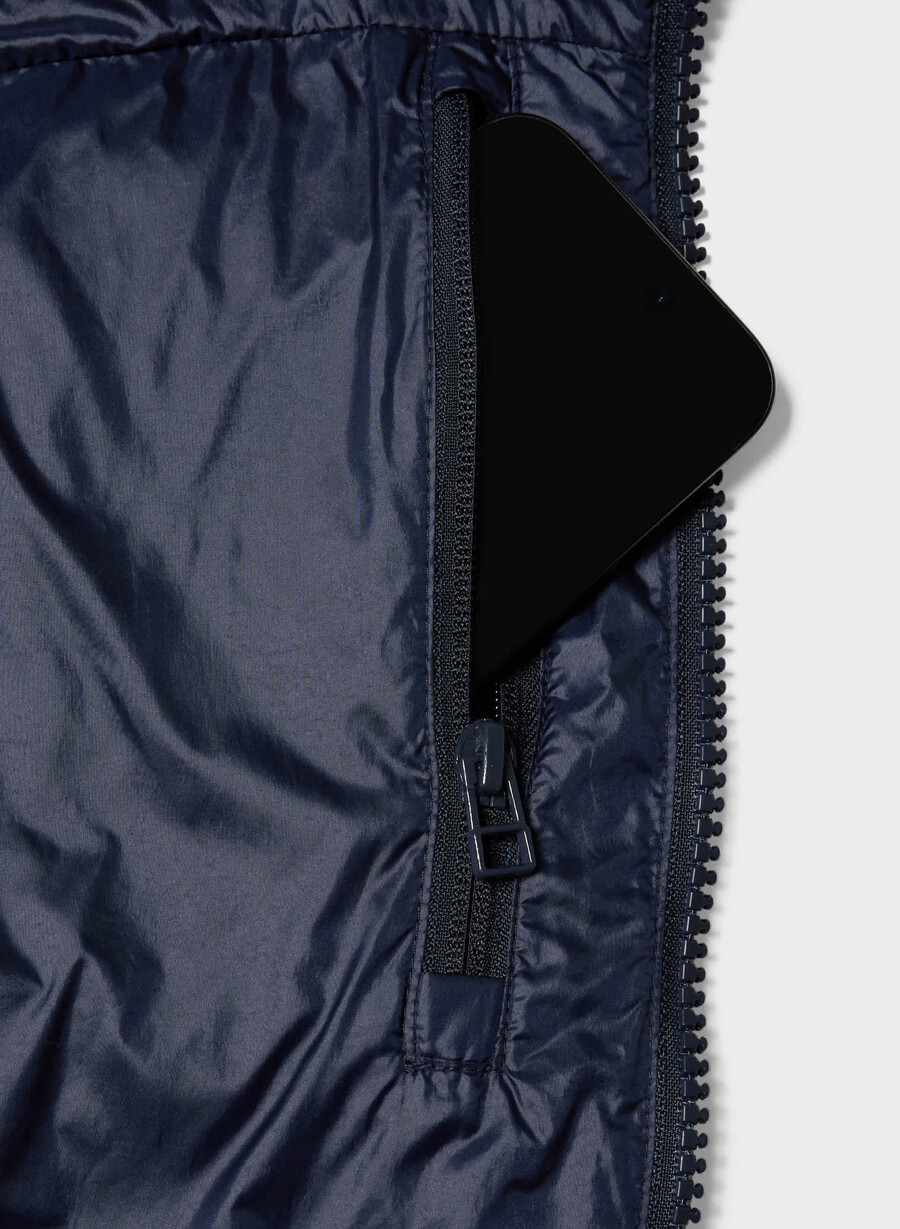 der supersnug puff - liquid shine admiral