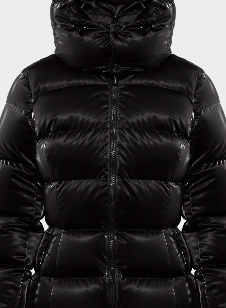 der supersnug puff - liquid shine schwarz
