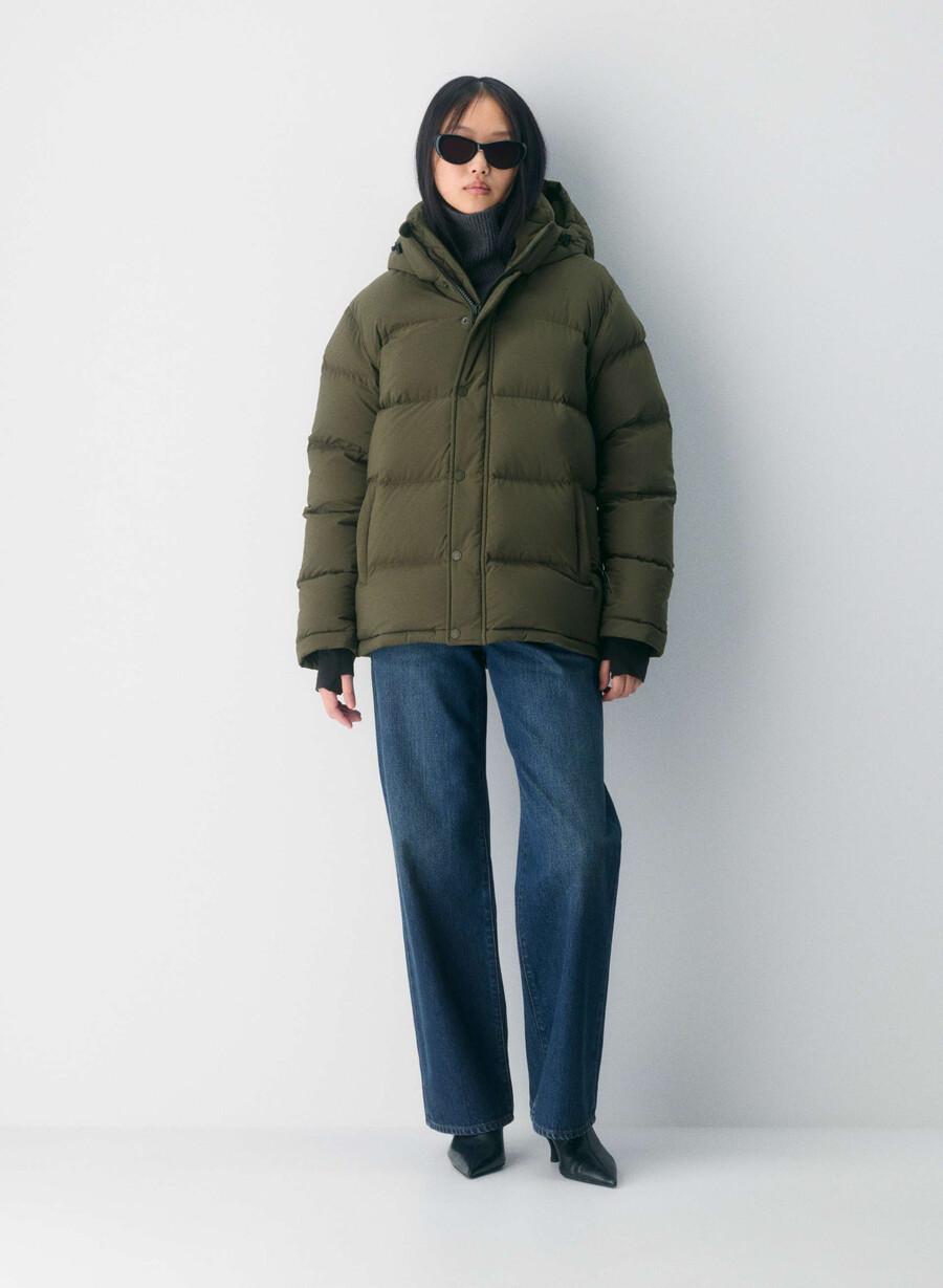 the super puff climatte dark olive