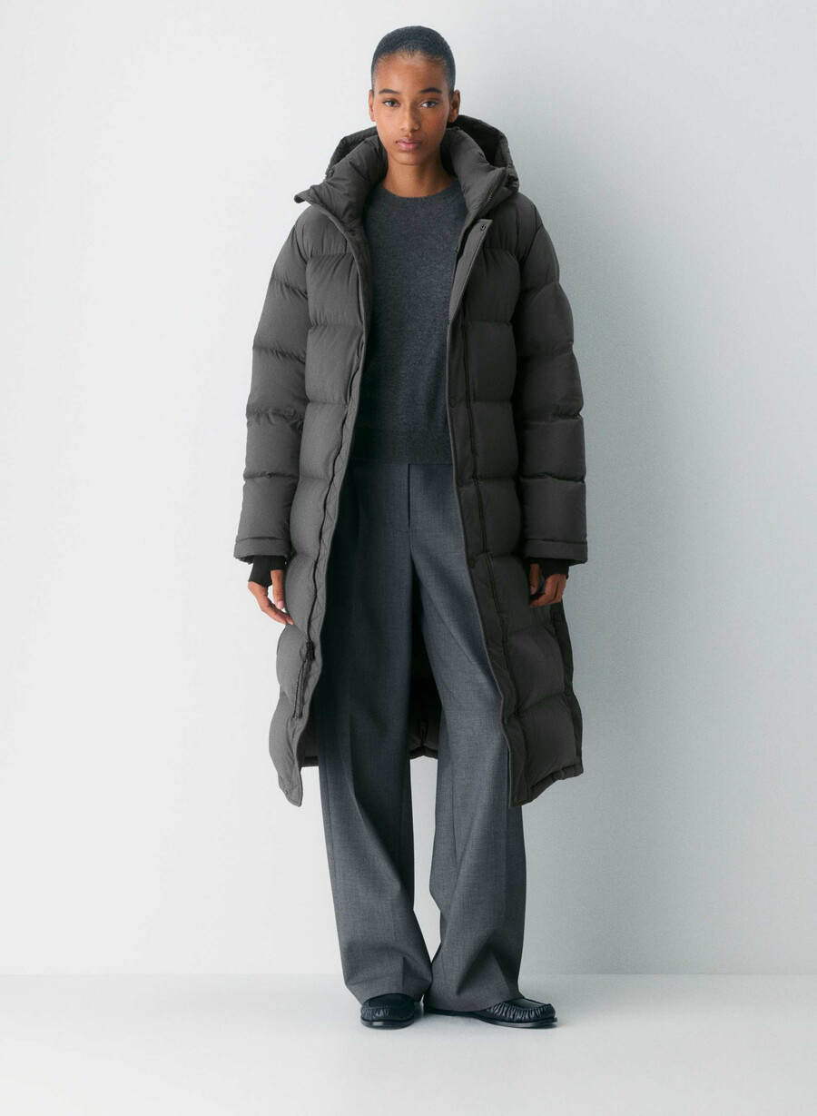 the super puff long - climatte coal grey