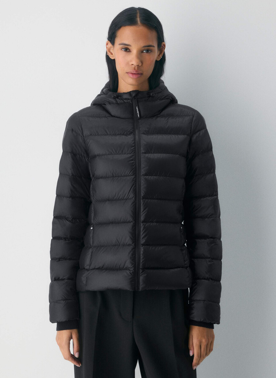 der superstuff puff - lite shine schwarz