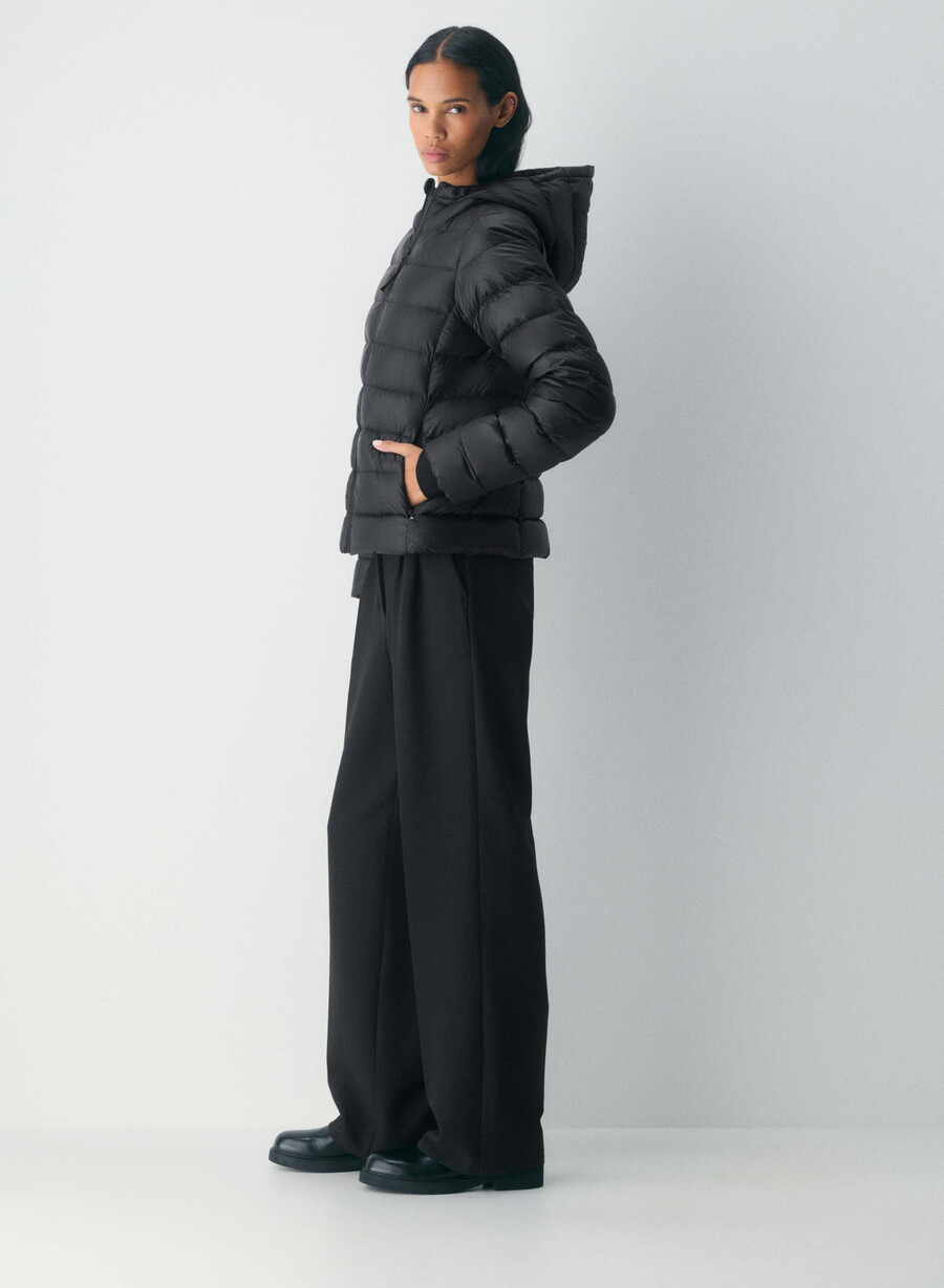 der superstuff puff - lite shine schwarz