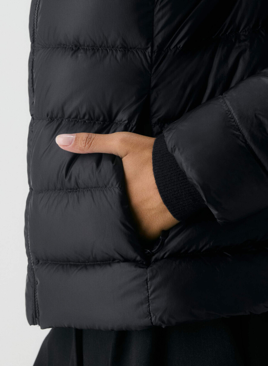 der superstuff puff - lite shine schwarz