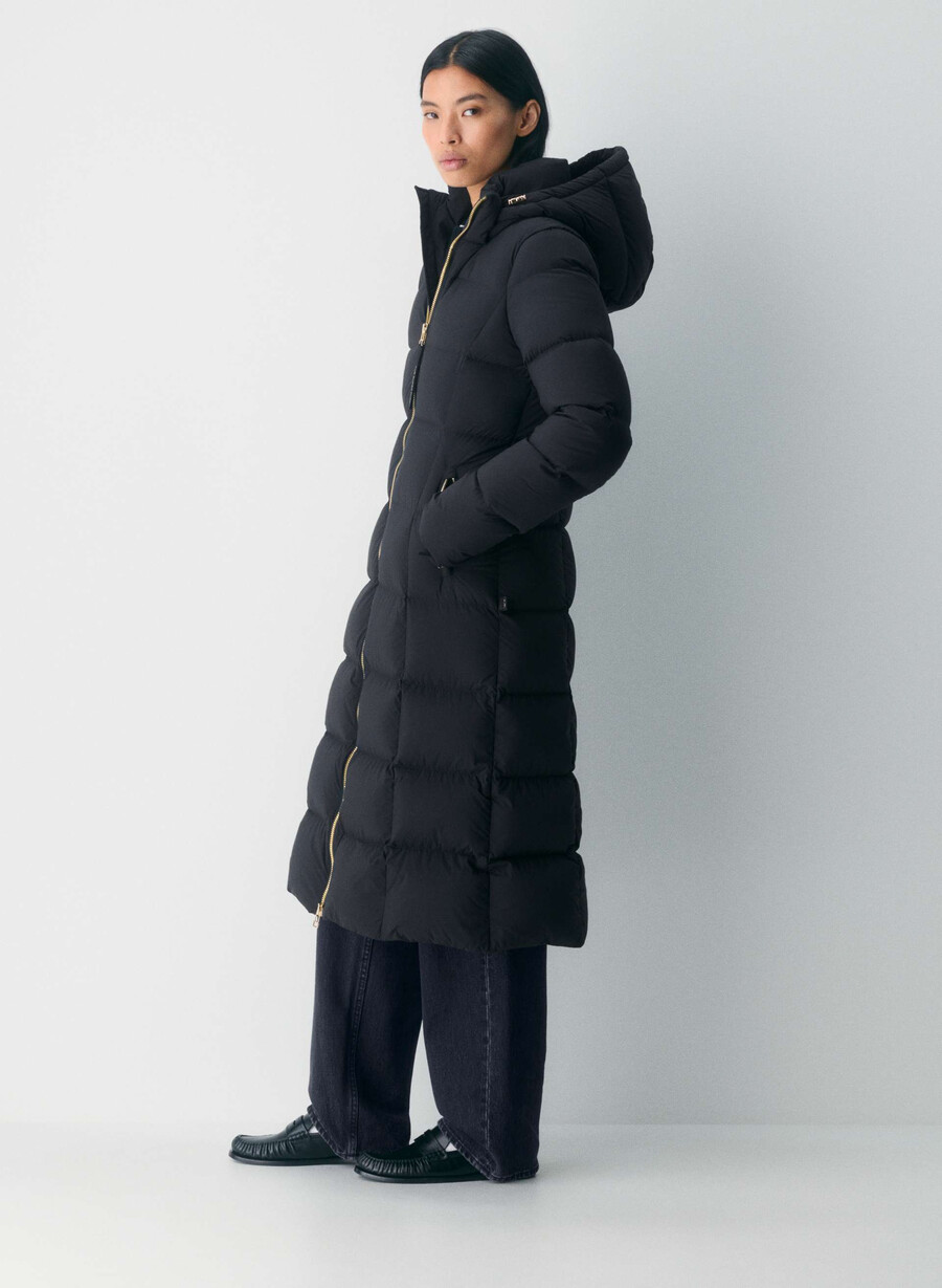 supersnug puff long – climatte schwarzglÄnzendes gold